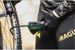 Bomba A Batería Bosch EasyPump -Topeak Ventas bomba a bateria bosch easypump 3