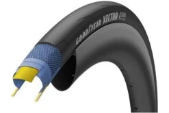 Cubierta Goodyear Vector 4 Seasons