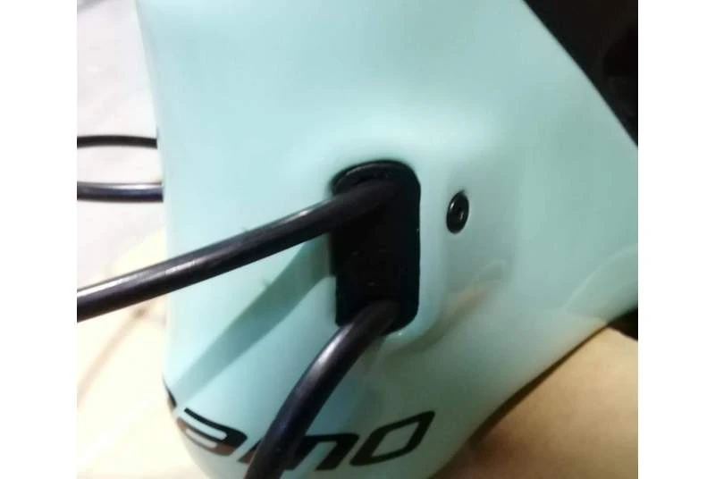 Guía De Cable Para Pipa De Dirección Megamo Factory/Track 2 Guía De Cable Para Pipa De Dirección Megamo Factory/Track - Imagen 2