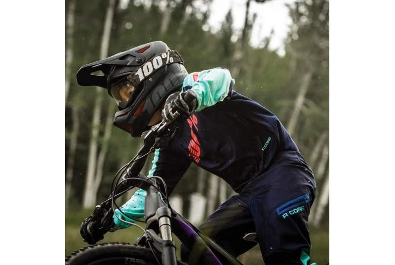 Mascara 100% Acurri 2 Mascara 100% Acurri - Imagen 2